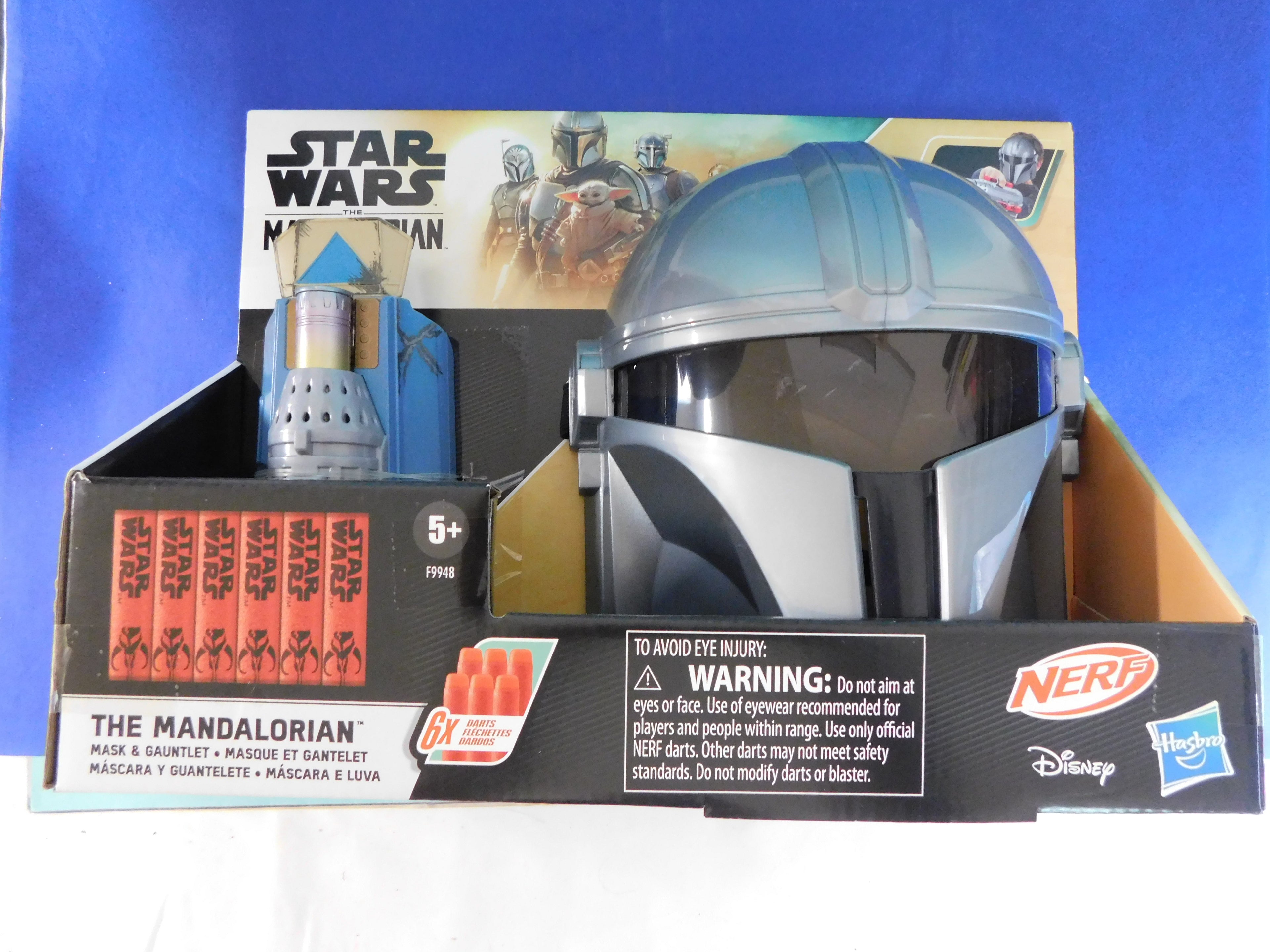 Star Wars The Mandalorian Mask & Gauntlet