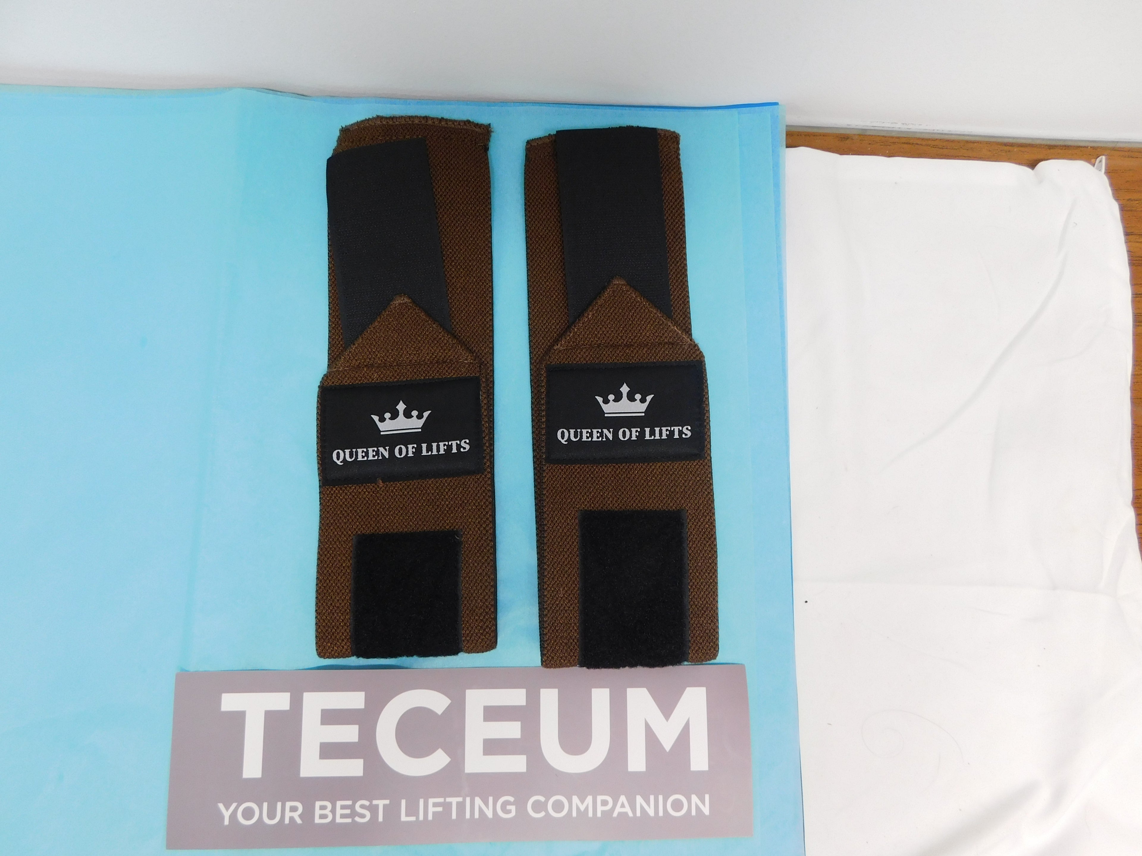 Teceum Weightlifting Wrist Straps 18" Brown