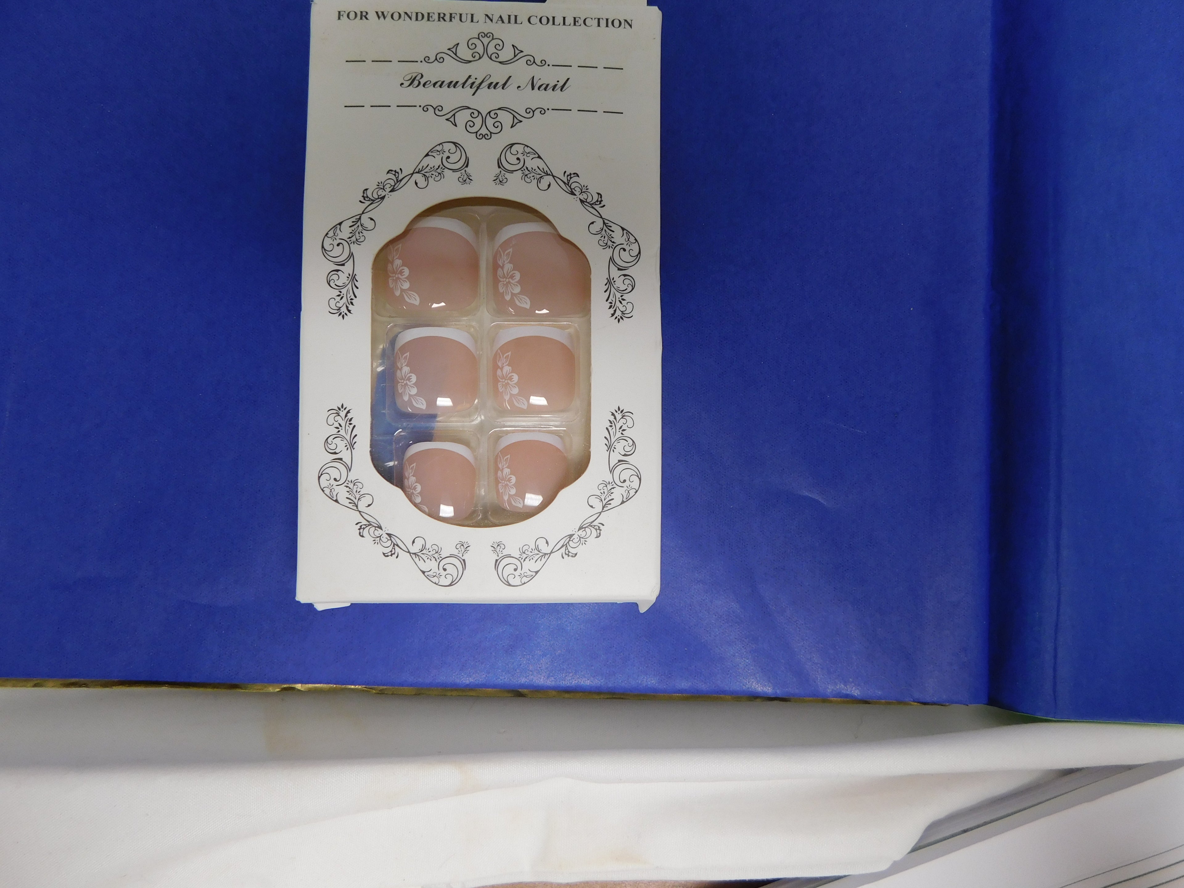 French manicure Square press on