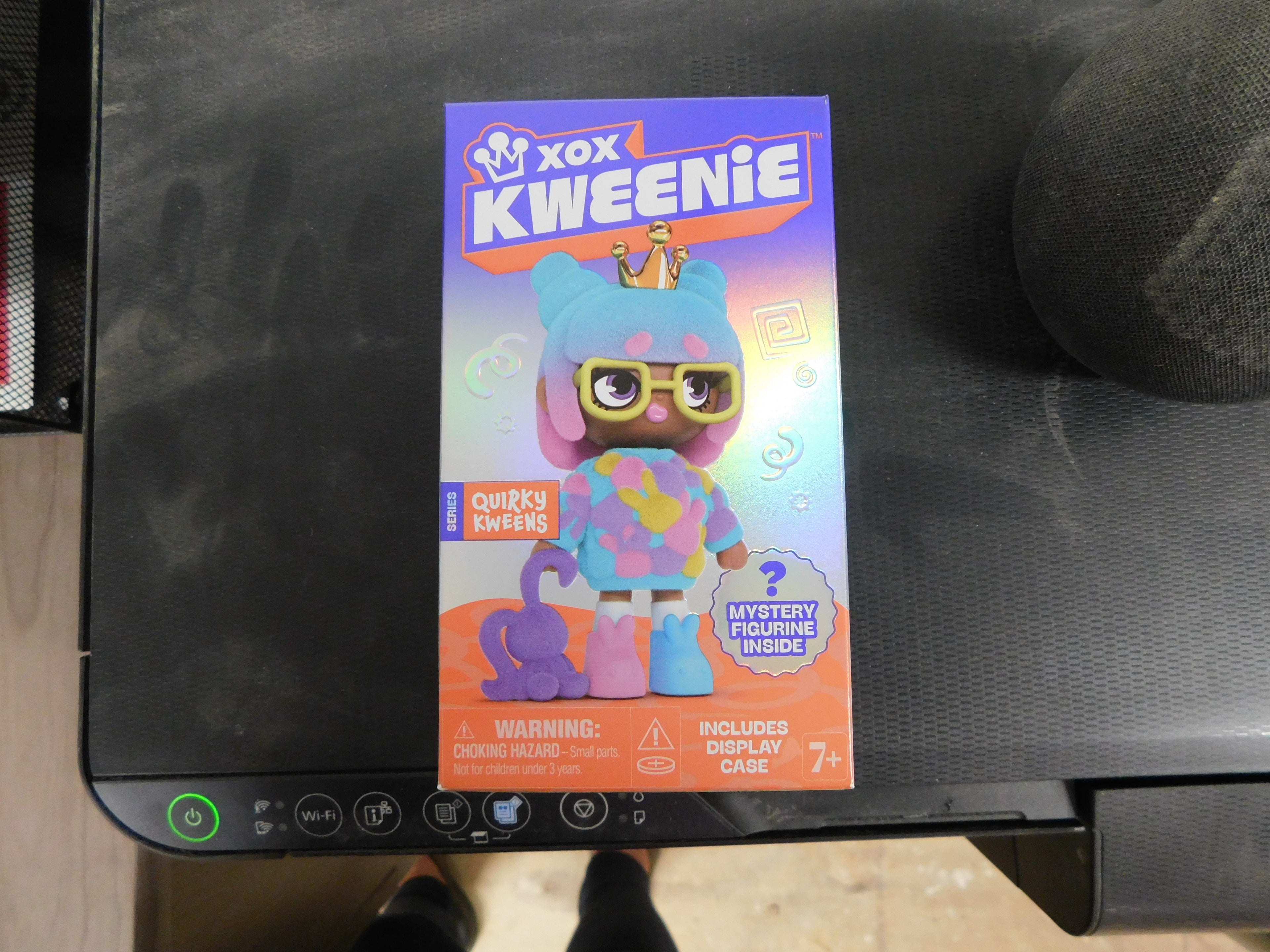 XOX Kweenie Mystery Box with Display Case